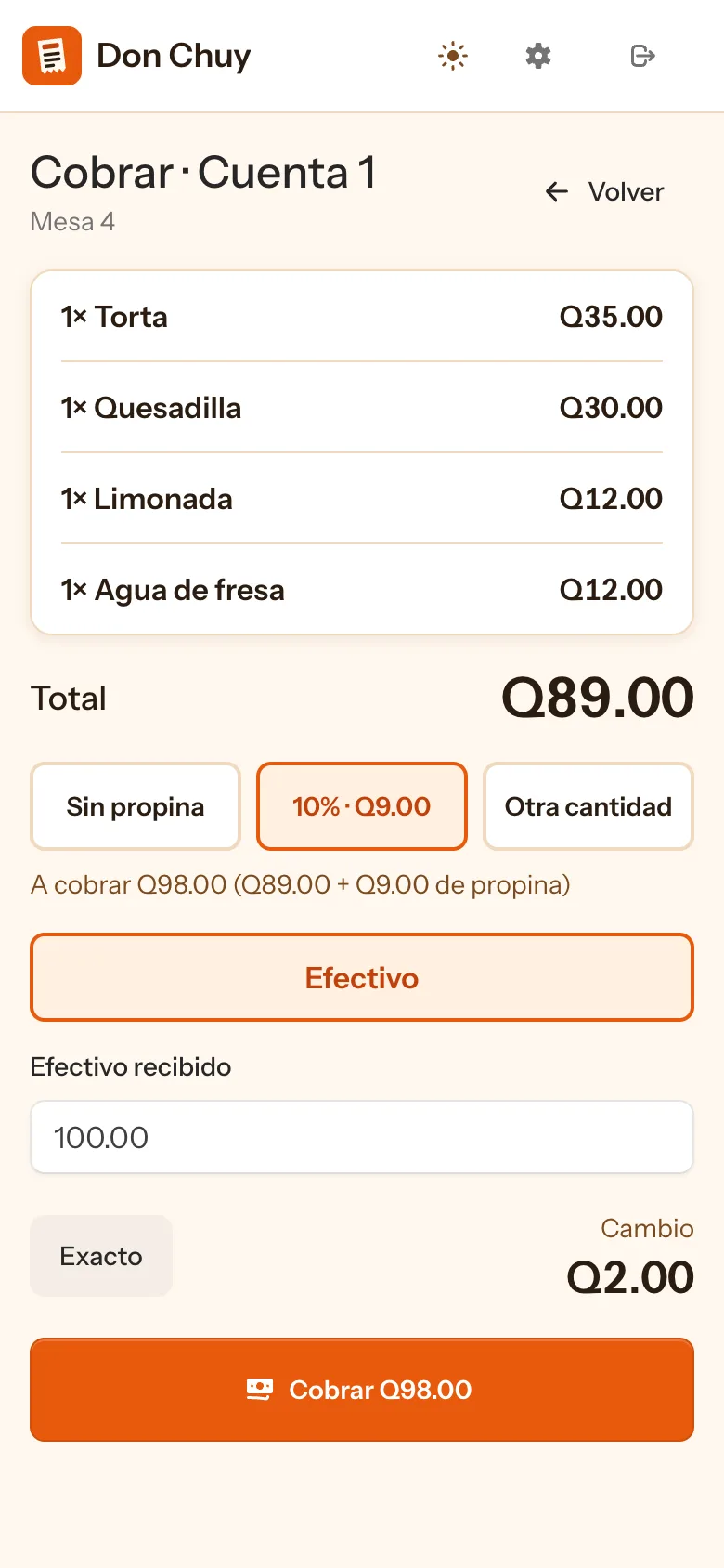 Pantalla de cobro con el total de la cuenta, pago en efectivo o tarjeta y el cambio calculado.
