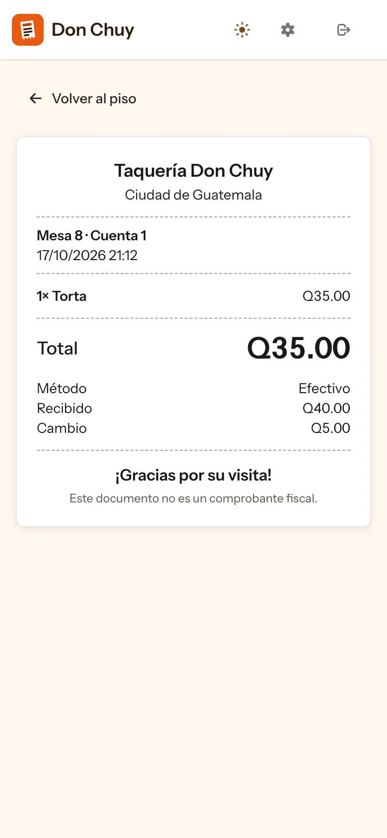Recibo de la cuenta en pantalla con cada producto y el total.